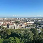 Dans Les Hauteurs De Proche Fourviere Chez L Privat bolig