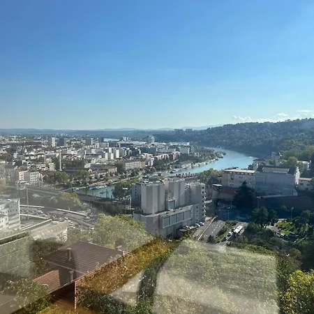 Dans Les Hauteurs De Proche Fourviere Chez L Privat bolig Lyon