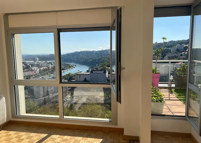 Dans Les Hauteurs De Proche Fourviere Chez L Kwatera prywatna