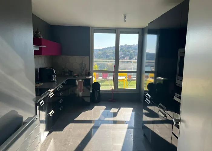 Dans Les Hauteurs De Proche Fourviere Chez L Kwatera prywatna *