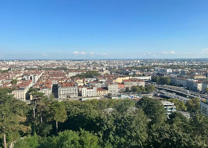 Dans Les Hauteurs De Proche Fourviere Chez L Kwatera prywatna