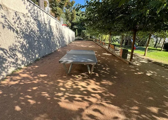 Dans Les Hauteurs De Proche Fourviere Chez L * Lyon